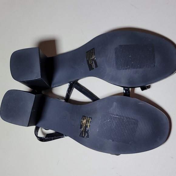 H by Halston Sandal Block Heel Size 11 - Picture 5 of 8